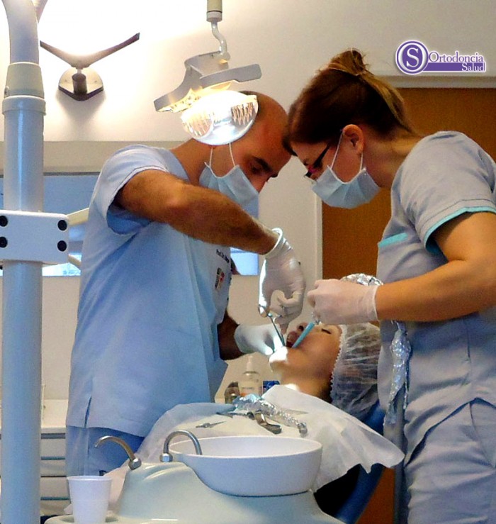 Dentistas en palermo, Buenos Aires, Argentina – Odontólogos, Nuestro staff esta formado por profesionales especialistas con títulos de posgrado en las diferentes ramas de la odontología y dedicados a la enseñanza universitaria desde hace 10 años