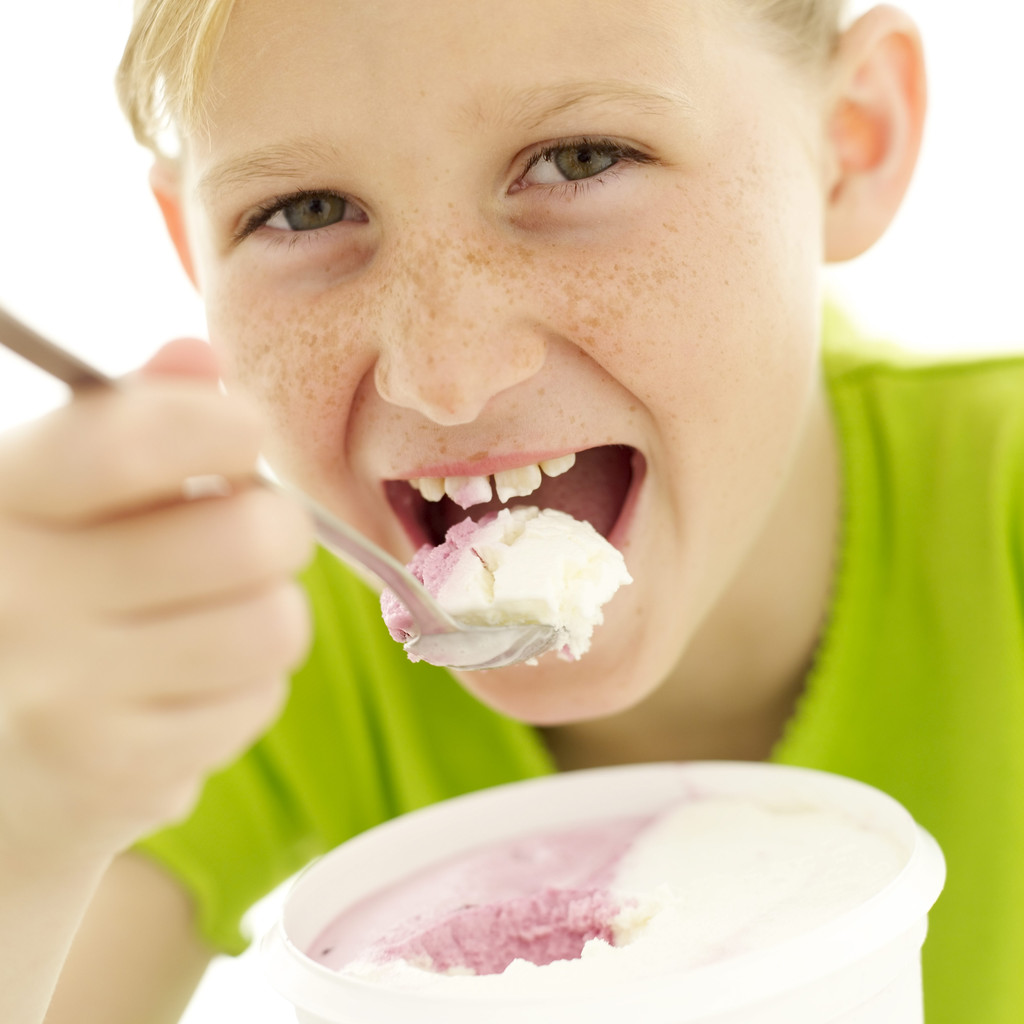 Sensibilidad oral, dientes sensibles, dolor al tomar helado o comer alimentos calientes